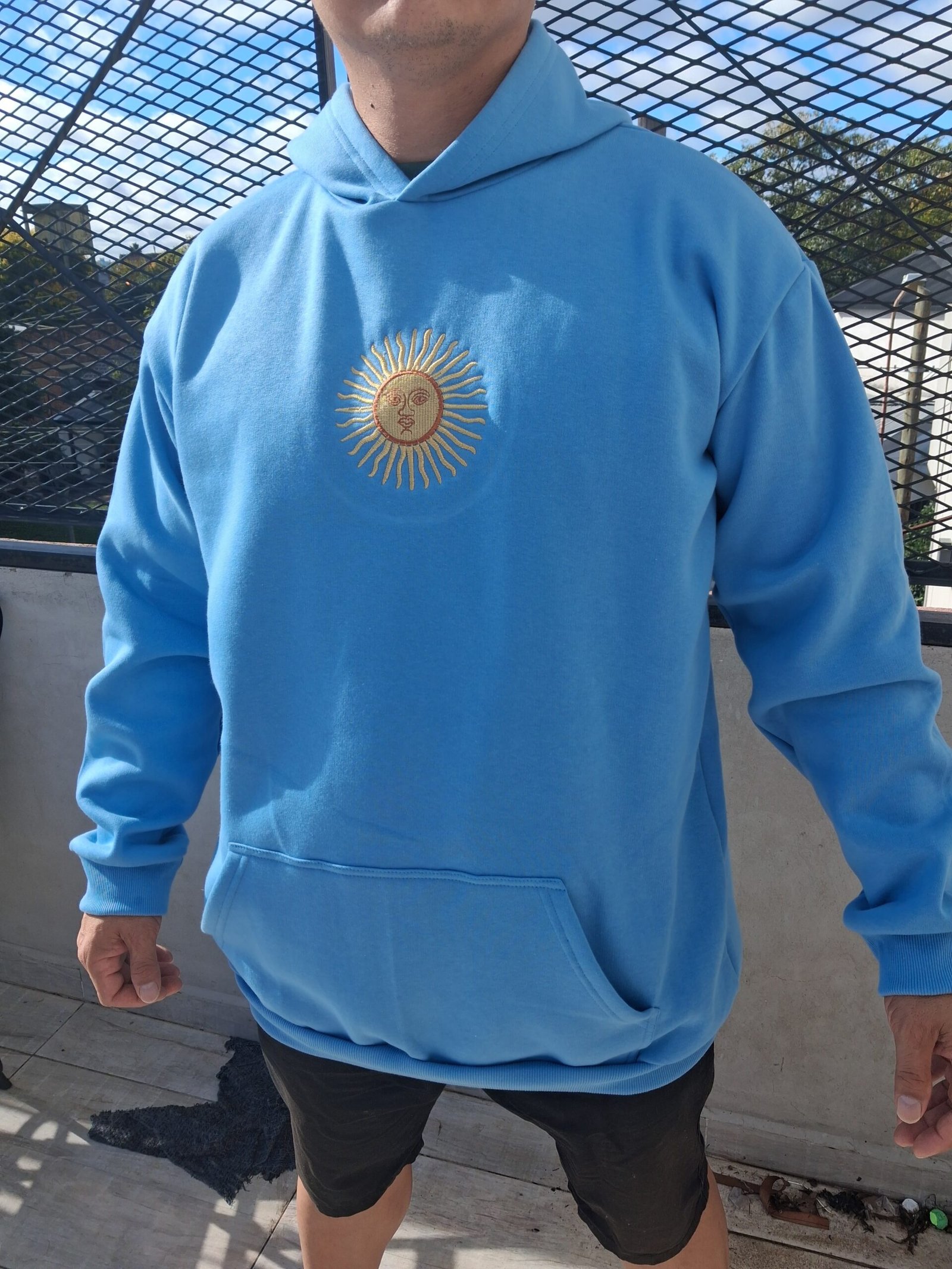 Buzo con Capucha Sol de Mayo - Imagen 4