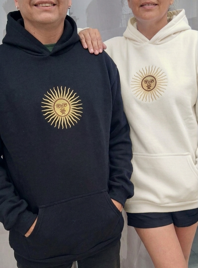 Buzo con Capucha Sol de Mayo - Imagen 5