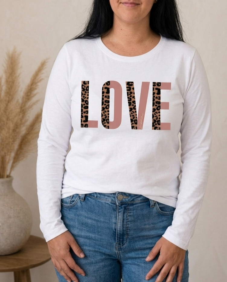 Variedad de remeras manga larga de algodón para dama González Funes con distintas estampas y colores.